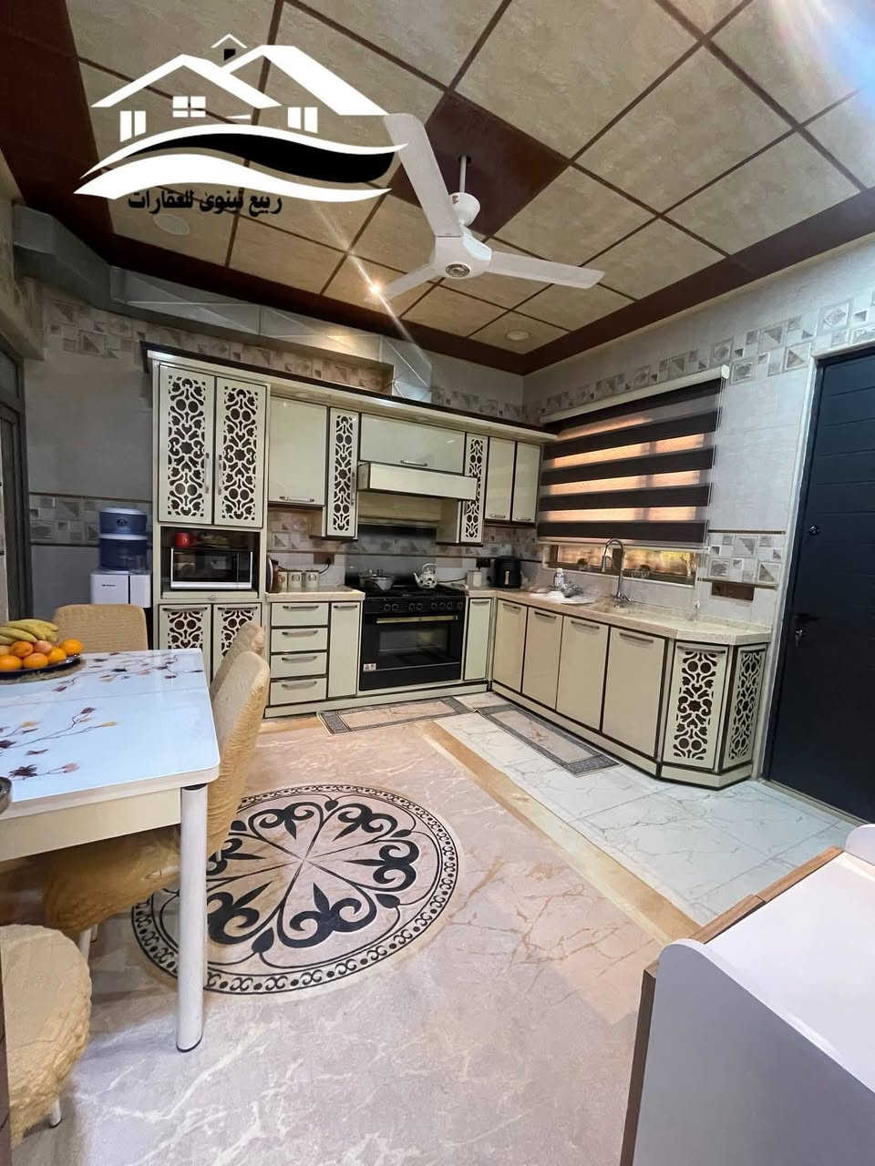 دار للبيع _ الملايين الاولى _خلف الكمرك مباشر
📐 المساحة 170م الواجهة 10م
🔷استقبال هول مطبخ 6 غرف نوم صحيات داخليه وخارجيه
✨ بناء راقي وحديث

📞 *********** – *********** – *********** – ***********
مكتب #ربيع_نينوى_للعقارات 
مقابل كمرك المنطقة الشماليه _ مجاور تيم مارت
