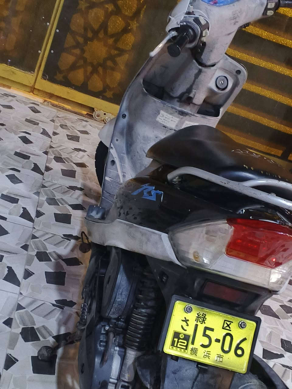 ماكس قچمه للبيع دراجه حلوه نظيفه شلعه معدل مابيهه اي نقص دراجه رنبه كامله من كلشي مختمه كلشي شغال وابلادي
السعر750,وبيهه مجال ابي الخصيب 
***********
