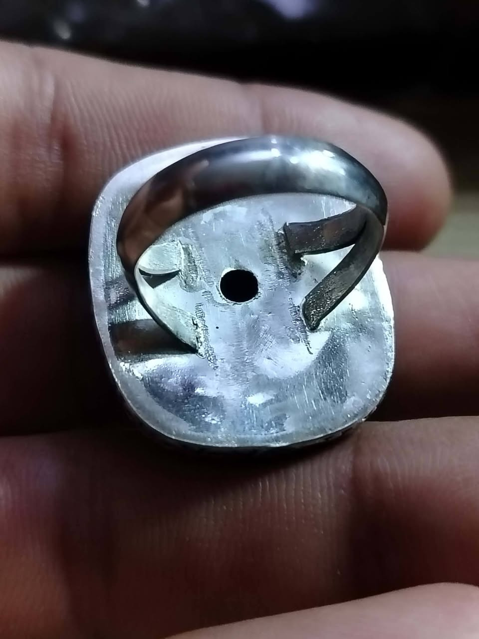 السلام عليكم احبائي محبس عطف مخطوط ايات المحبه والقبول اصيل السعر 100 العلوان بغداد الشعب رقم الهاتف ‏‪***********‬‏
