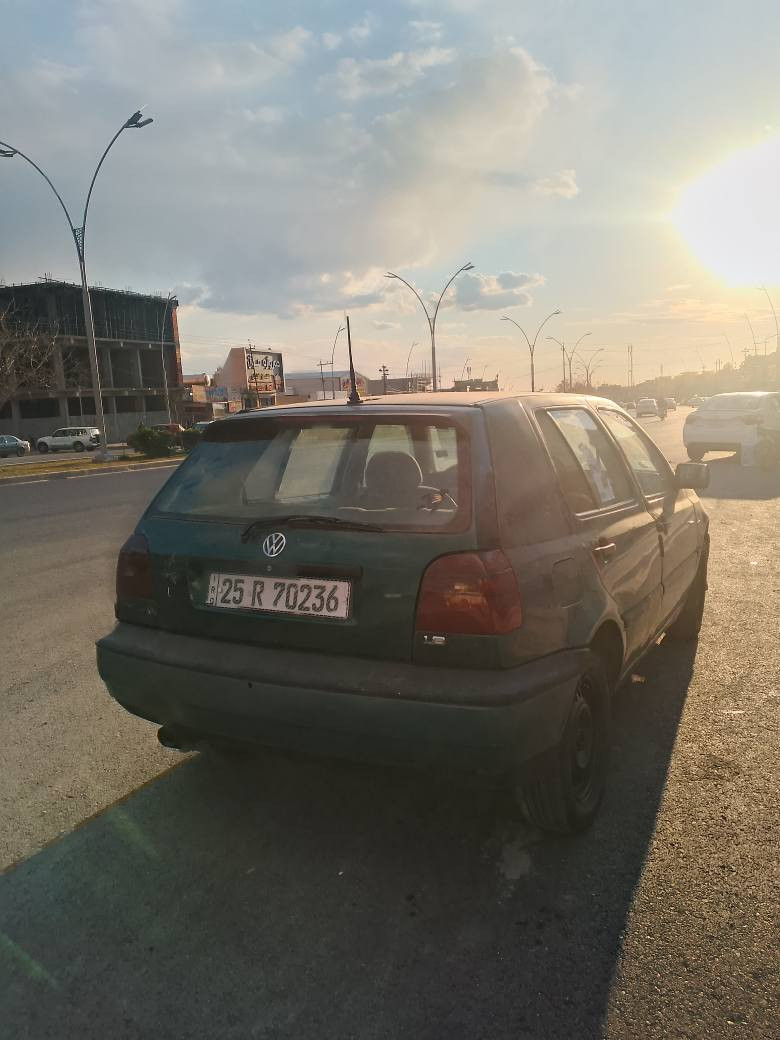 كولف نفخ موديل 1995
محرك 18كير محرك بشرط لابخار لاصرف مثل ساعه ..رقم انكليزي سنوي جديد مشروع وطني 2029
تبريد تدفئة 
كير عادي 
سقف سلايت 
قفل مركزي 
دفتر بانزين ويا 
تايرات ويل كروم جديد شديت قبل اسبوع
باتري سلف كشن درايم شفت كلا جديد 
سترين باور ايرباك بريك دسك 
سياره معمره بيدي 
مكان كركوك  ازادي  سعر40 بدون مراوس 
***********
*********** كركوك, العراق
