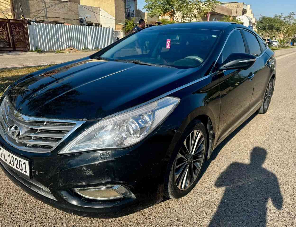 السلام عليكم ورحمة الله وبركاته 
مكلف بالنشر مكلف بالنشر بيع فقط 
ازيرا خليجية 2014فول مواصفات VIP اعلى فئة
مواصفات معروفة ميحتاج اذكرهن
السياره كفاله عامه السونار بالمنشور 
باسمي رقم سليمانيه 
محرك 6سلندر مكفول وعلى وضع الشركة 
صدر تخم تاير تبريد كله جديد
سياره استعمال شخصي يعني شي نظيف وممتعوبه
عنواني بغداد حي الجهاد 
السعر 130 وبيه مجال 

***********
***********
