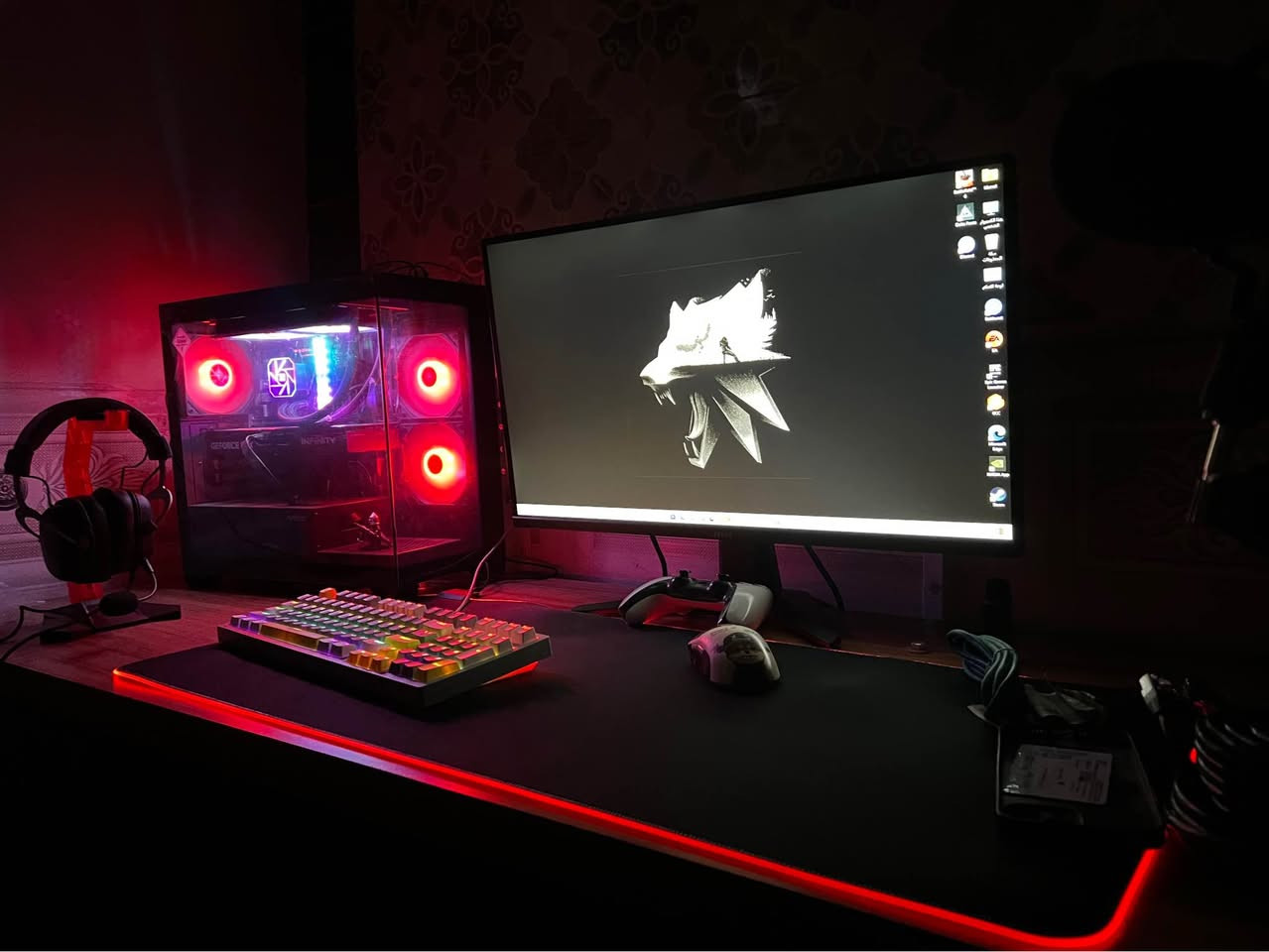 CPU
Intel Core i5-12600KF Tray

CPU Cooler
Thermalright Aqua Elite 240 V3 Black

Motherboard
Gigabyte B760M K V2 DDR4

RAM
Addlink Spider X4 RGB 32GB (2x16GB) DDR4 CL18 3600MHz Black

Storage
WD Blue SN5000 1TB Gen4x4 5150 MB/s

Graphics
Palit GeForce RTX 5060 Ti Infinity 3 16GB 3X Black

Case
Antec CX300M ARGB 3 Fans Black

Power Supply
Thermalright TB750S 80 Plus Bronze Black

شاشة msi 2k 180hz

كيبورد ميكانيك i mice
ماوس bloody كربلاء, العراق


**إذا كنت صاحب هذا الإعلان وتريد حذفه لأي سبب، رجاءا أرسل رسالة إلى الدعم الفني**