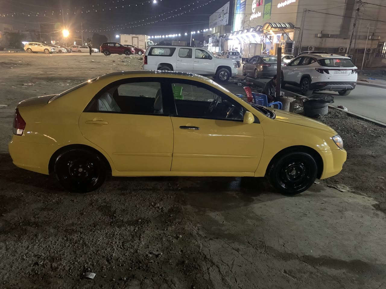 السلام عليكم كيا سيراتو خليجي بدون حادث جاهزه من كلشي مكاني بغداد*********** السعر 78
