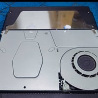 بلايستيشن4 مهكر • ريجن اوروبي • جوستيك تجاري