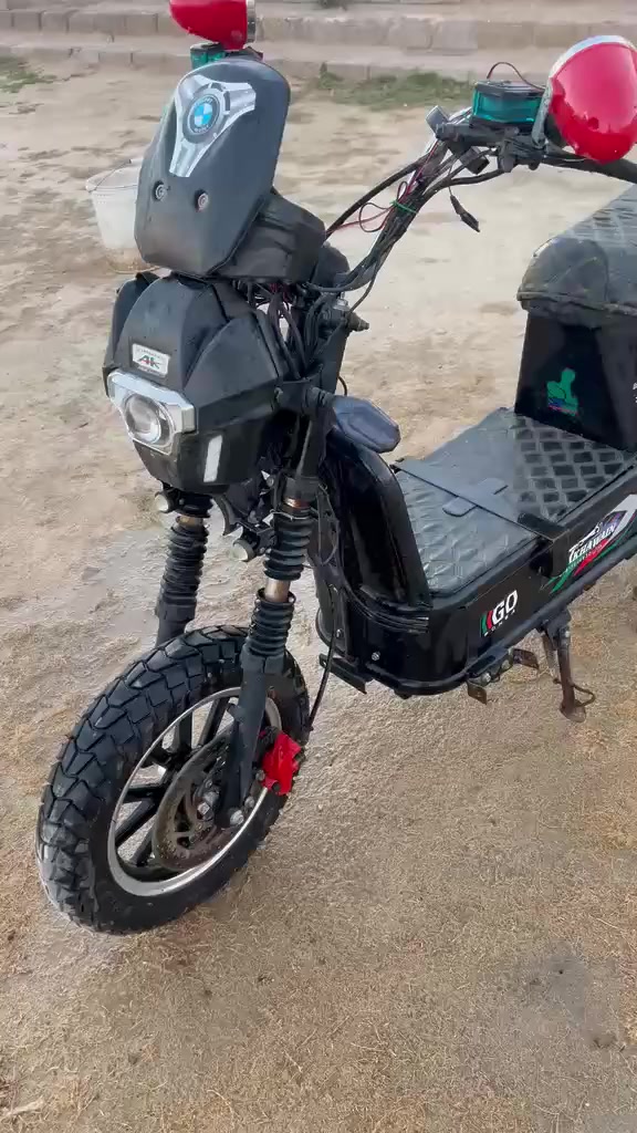 سلام عليكم
اخوان دراجه للبيع الجبلي موديل 2024 

 بدون بطاريات 

بدون حاضنات الأماميه الدراجه مثل ما بصوره  السعر  خاص 

اتصل على الرقم ***********

Muhammad RSoul
