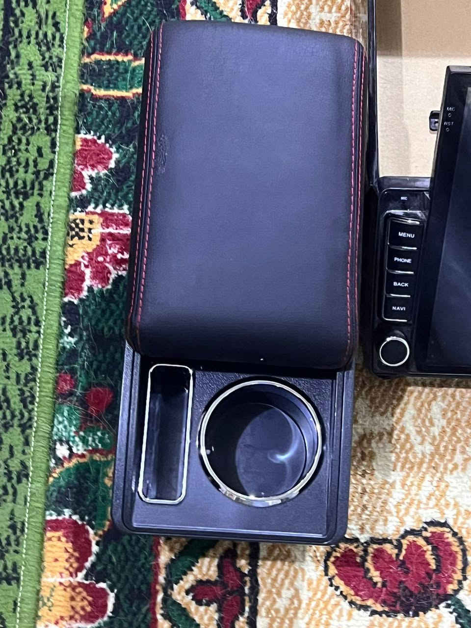 شاشه تاب كيه اوبتيما
+تكيه وحافضه نفس الوقت ناصريه قرب جسر ابراهيم الخليل
***********
