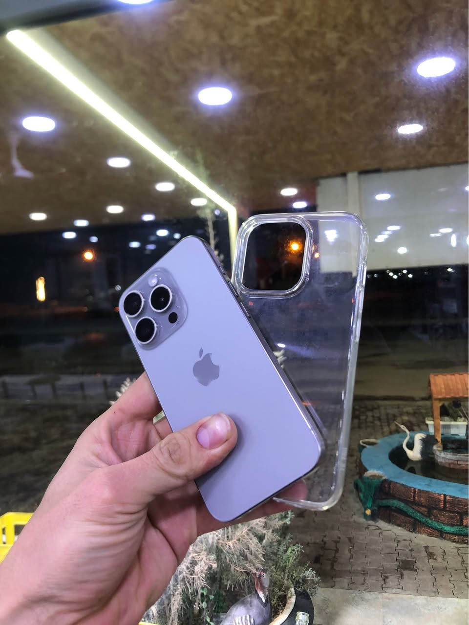 IPhone 15 pro
کامل ئەشیا کارتۆنی ئەسڵی 
زاکیرە 256
1sim 
پاتری 86 
%98 خاوێنە وردە شوختیشی نیە 
***********
واتساپ ڤایبەر السليمانية, العراق
