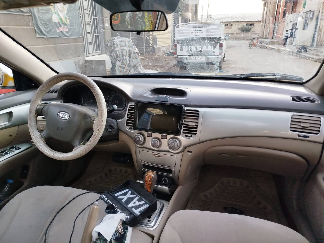 السلام عليكم ورحمة اللة وبركاتة من رخصة صاحب الكروب كيا اوبتيما 2008خليجي محرك2000بيه جاملغ امامي صفحة السائق معمرنفسيته سياره جاهزه محرك وكيروحداديه وتخم تاير تبريد ثلج سبيرجديدغرفته كلش حلوه سياره مامتعوبه العنوان ناصرية مركز المحافظه السعر105وبيه مجال الطيبين رقمي***********
