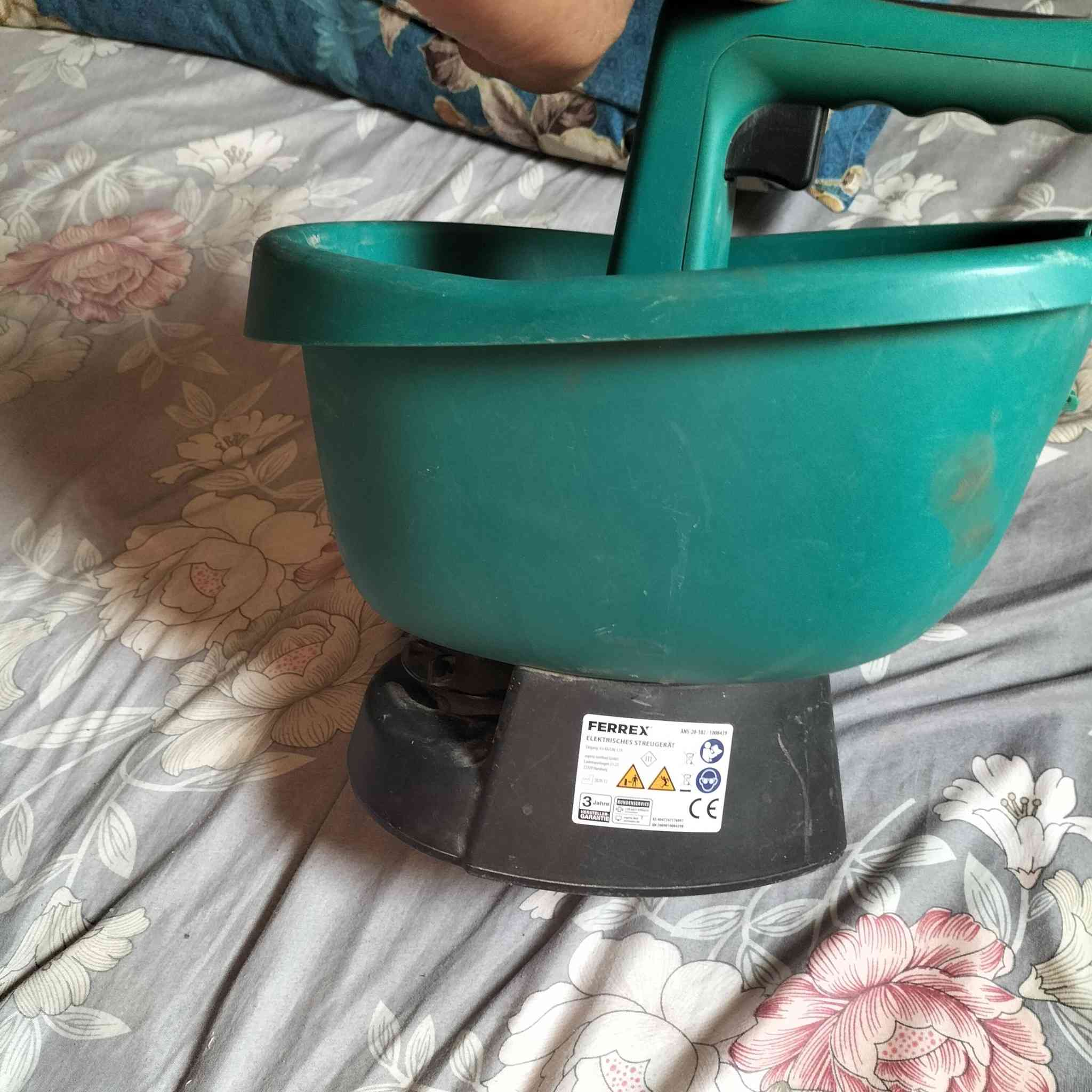 ناثره بذور او اسمده شغاله السعر 10


**إذا كنت صاحب هذا الإعلان وتريد حذفه لأي سبب، رجاءا أرسل رسالة إلى الدعم الفني**