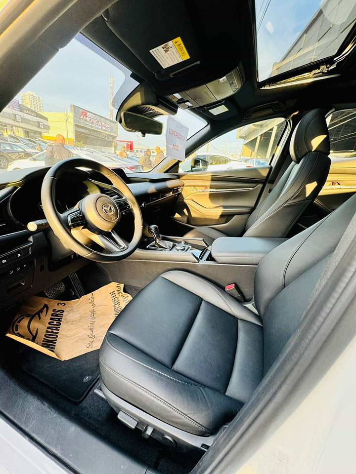 (السلام عليكم ورحمة الله وبركاته )
مازدا 3هاج باك امريكي موديل 24 ضرر ربع بونيد بدون دواخل وايرباك 
ماشيه 7الالف فقط كاتى مامرقمه 

المواصفات🧿 
فتحه سقف✅ 
بصمه ابواب ✅
بصمه تشغيل✅ 
لايتات زنون كامل ✅
كوشنات جلد✅ 
كشنات كهرباء🔌 
كشنات تدفئه 🔥
سكان تدفئه ☢
كشنات خزن ميموري 📟
سستم صوت BOSS🔊
ماوس تحكم✅ 
وضعيه كير سبورت 3✅
رادار أمامي وجانبي ⚠️
مكينه 2500 مرغوب بدون توربو ✅
كير 🏧
وبدون دبل اكسل4×4  
مكان سياره سليمانى او بغداد 
سعر 155مجال 💸
*********** بغداد, العراق
