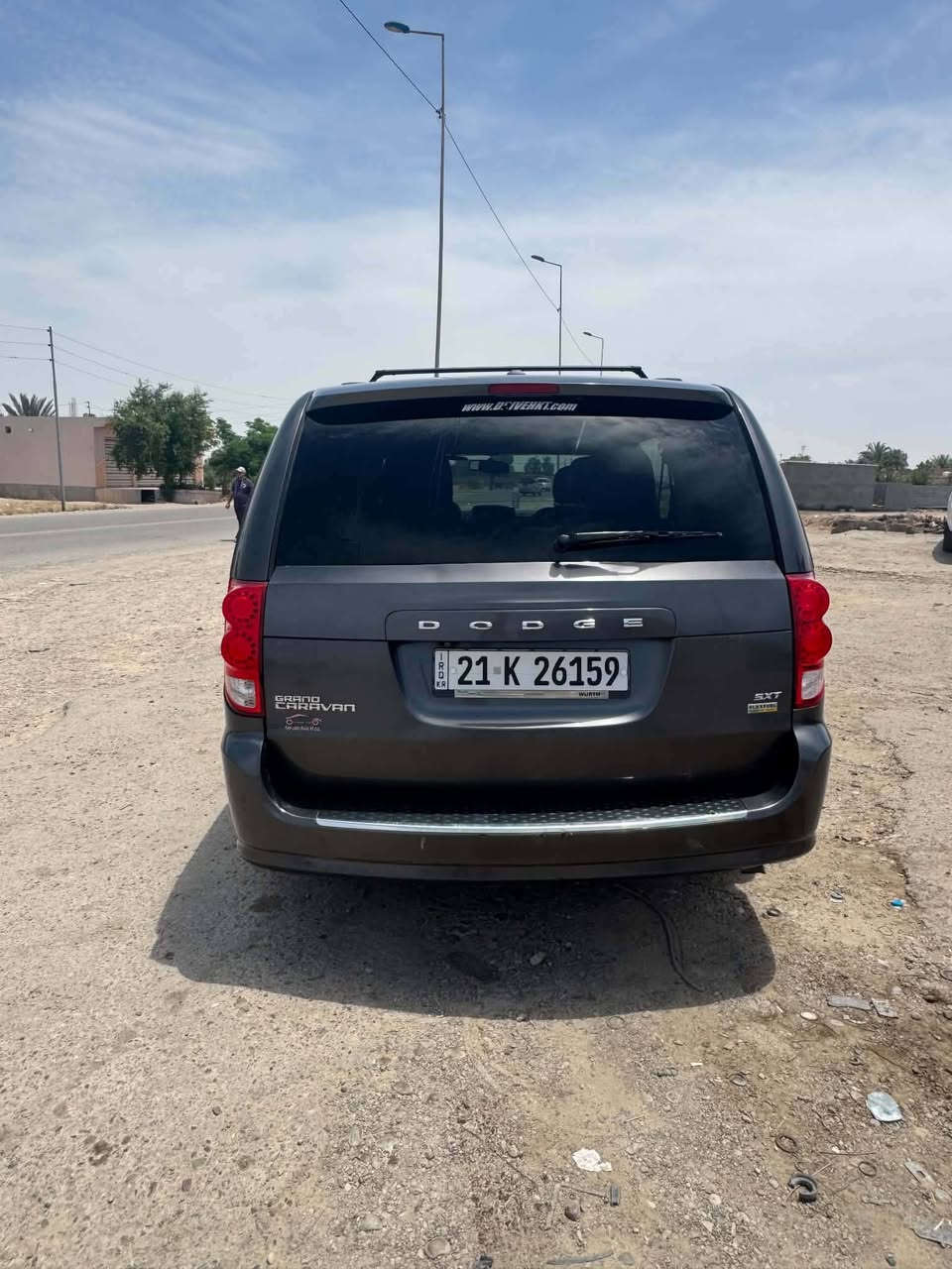 سلام عليكم دوج كرفون موديل ٢٠١٧ رقم سليمانية جديد سنويه جديده مكان سياره ديالى سعر ١٤٥ وبيهه مجال ***********
