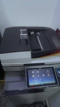 طابعة Recoh mp c4504 ex طابعة ليزرية غنية عن التعريف تجي بنظام اربع ال...