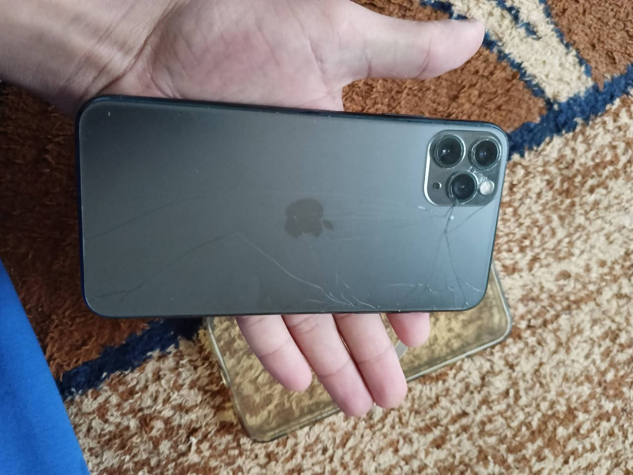 سلام عليكم ايفون 11برو ماكس مراوس فقط مراوس /بـ ايباد /بطاريه 90/ذاكراة 256 مبدل بطاريه وشاشه من بدلت بطاريه المصلح ما مكعد فلاته البطاريه عدل من يوكع يطفه ويرجع يشتغل يتصلح ب 10 متواجد خاص


**إذا كنت صاحب هذا الإعلان وتريد حذفه لأي سبب، رجاءا أرسل رسالة إلى الدعم الفني**