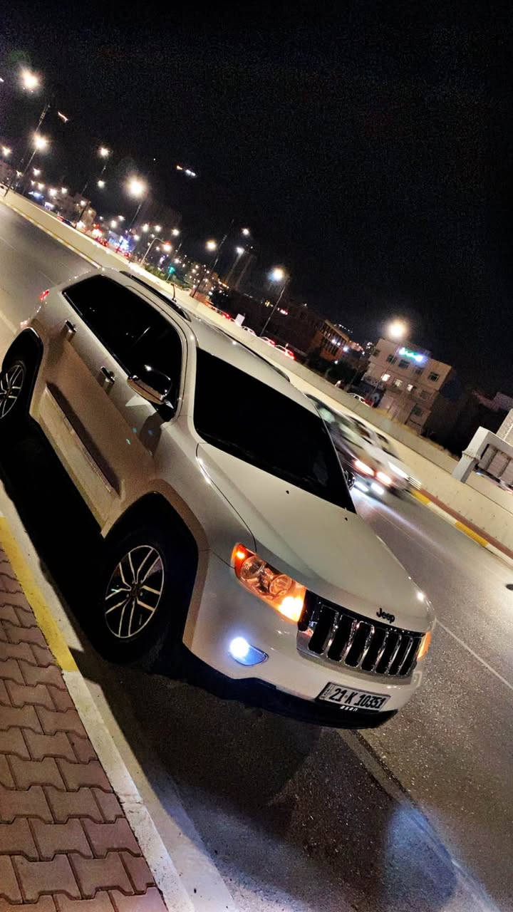 Jeep 2011 bll 📦 
Tanha 96ml roshtwa 👌
Kaml serves krawa 
Masafat laredo 
Awena karaba awena hetar 
Kushn karaba 
Sha sha 
Kamera peshu dwa 7asay dwawa 
Layt auto 
Kaml peshe zenona 
Dabl aksl 4*4
Drga 7asa 
Basma
2 basmay lagala 
 Wele gorawa ba 2021 
Tanha 170$ 
Shwen slimani 
*********** السليمانية, العراق

