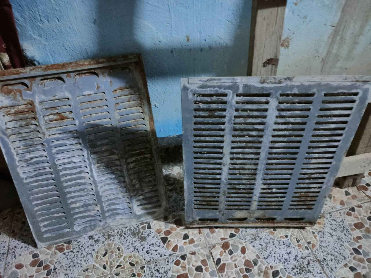 للبيع مبرده موضحه نضافته بالفيديو شغاله سرعته عاليه للهواء  ماطور وسط  جاهزه وياه واتر بم 
للبيع بسعر ٦٥ نجف حي الوفاء


**إذا كنت صاحب هذا الإعلان وتريد حذفه لأي سبب، رجاءا أرسل رسالة إلى الدعم الفني**