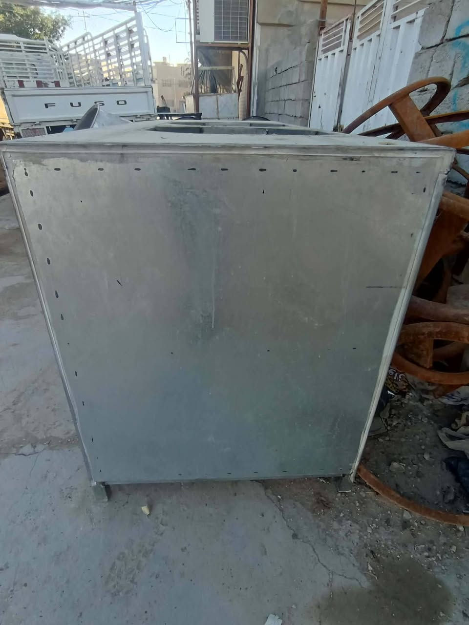 السلام عليكم هاي بوجه مال مطاعم اانواع الاكل للبيع المكان النجف الاشرف السعر 400وبيه  مجال الاتصال ***********
