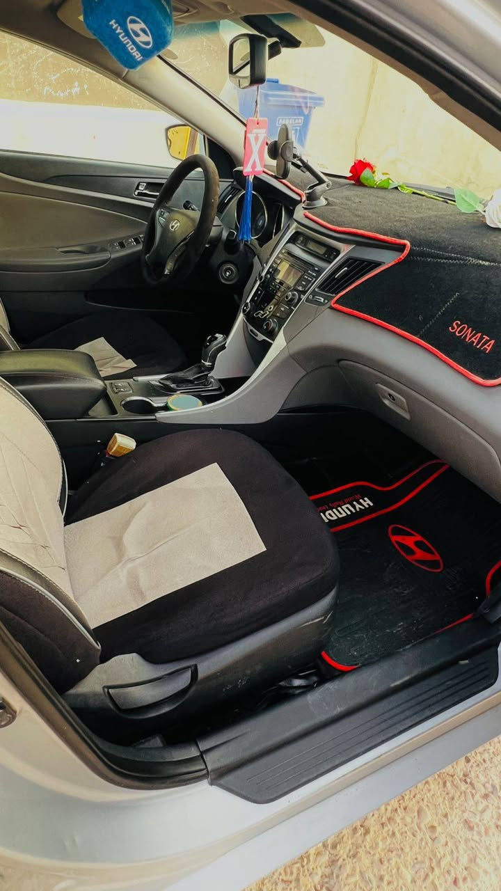 سوناتا 13 وارد كندي
سياره اخذته كلين فقط شخوط كلش خفيف ميبين الا تتقرب عليه 

يمي صار ضرر باب خلف السائق زرف زغير صار من وره ماطور  صوره الضرر باالمنشور 

تخم تاير جديد باتري جديد 

دفتر بانزين 

داخله دوشمه وتغليف جديد 

تدفئه وتبريد 

كشنات هيتر 

سياره بعدها عل بلاد 

شرط الغرمات والتحويل 

رقم بغداد مشروع وطني 

مراوس ويه تكسي كورله


**إذا كنت صاحب هذا الإعلان وتريد حذفه لأي سبب، رجاءا أرسل رسالة إلى الدعم الفني**