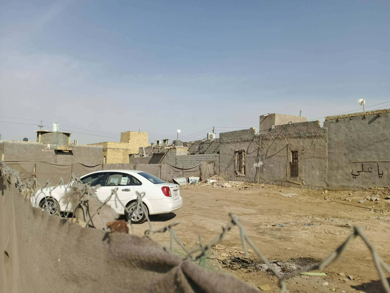 ياالله قطعه ارض زراعي للبيع مساحه ٢٠٠م مربع خدمات متوفره ماء كهرباء مدارس وقريبه جدا من شارع. مكان حي صناعي وقريه عصريه .سعر ٩ وبي مجال 
باقي تفاصيل بل فيديو شوفوها جوه
خاص مفتوح..


**إذا كنت صاحب هذا الإعلان وتريد حذفه لأي سبب، رجاءا أرسل رسالة إلى الدعم الفني**