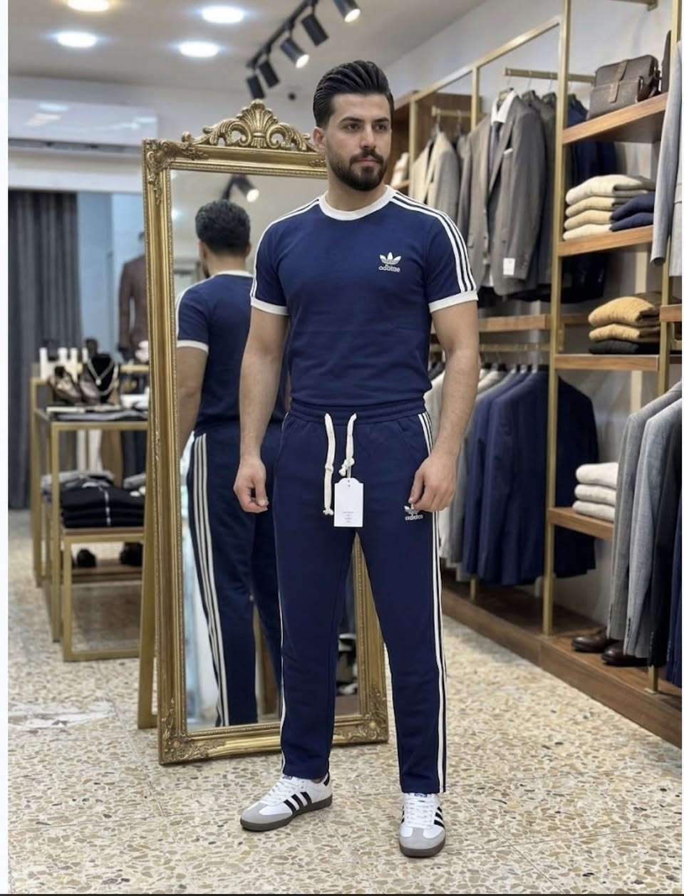 أزياء محمد بانكي الغزاليه شارع المركز مجاور مرطبات البطريق يوجد خدمة توصيل لجميع المحافظات الهاتف***********
