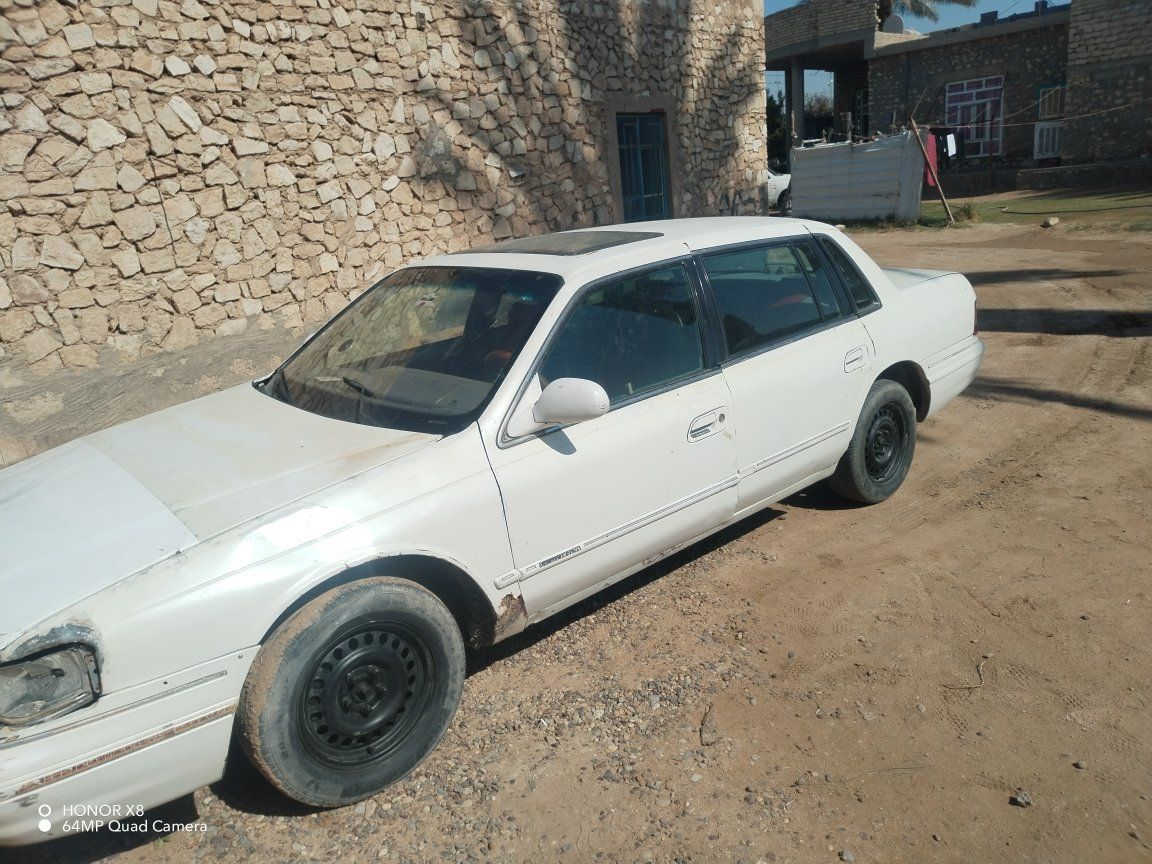 فورد موديل ٩٤ رقم كركوك ألماني محرك وكير أفلون راعيه بخانقين السياره مكانه الانبار السعر ١٣ وبيه مجال خابر وتدلل ***********
