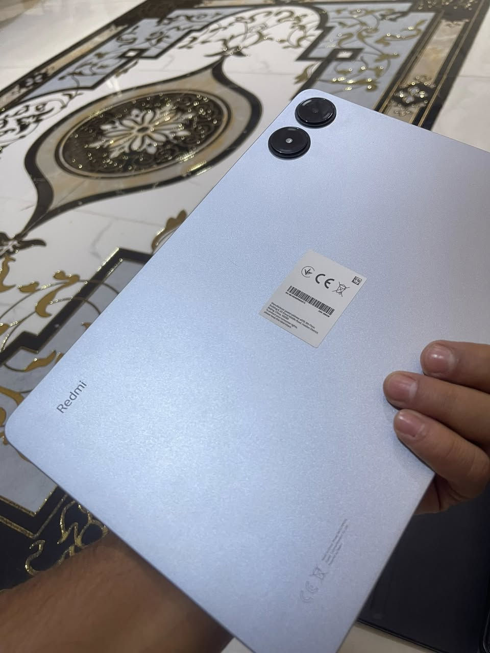 mi pad pro للبيع سعر300 الف
ملحقات ويا كارتون وشاحن وكيبورد وكفر كيبورد 
مواصفات 
معالج snapdragon 7 gen2 
شاشة حجم ١٢.١ / 120hz
ذاكرة ٢٥٦ عشوائية ٨
سماعات الجهاز Dolby vision 
بطارية 10000ma / شحن ٣٣ واط يدعم الشحن العكسي 
مكاني بغداد الدورة 
رقمي ***********
