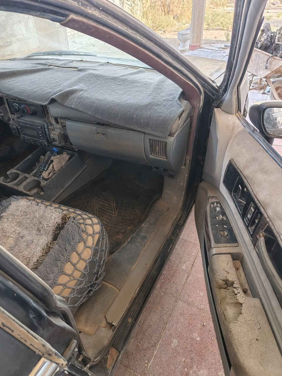 سلام عليكم دولفين للبيع موديل 95
كير محرك 3000 ياباني
تخم تاير جديد
كهربائيه شغله
منظومه تبريد بيه كامله 
رقم ديالى حائز ثالث مالكه يمي بل ديوانية
وكاله عامه ب اسمي جديدة ام باركود
ملاحظه بيه لوحة خلفية مفقودة 
السعر..20 وبيه مجال السراي
عنوان ديوانيه استفسار على رقم ..
***********
