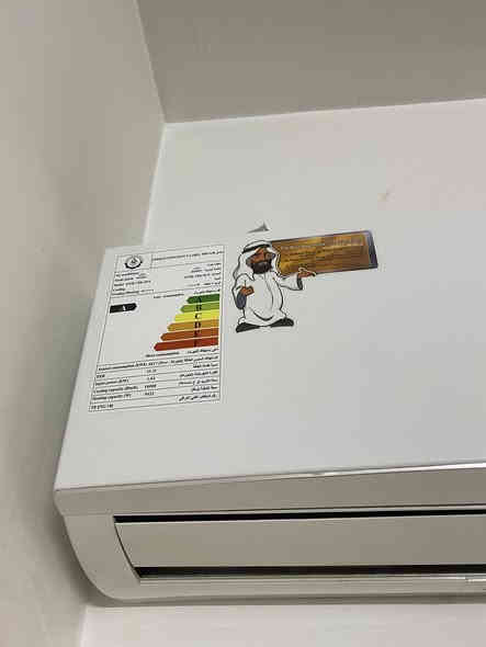 سبالت للبيع بحالة ممتازة كلهن شغالات تدفئة وتبريد الحجم طن ونص المراسلة *********** المكان اربيل سايدين لاوان
