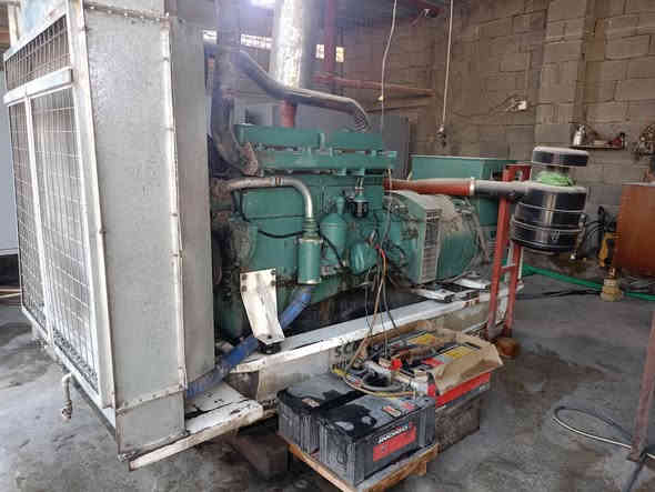 سلام عليكم سكانيا 113 بم 88 مجفته استندر راس توليد 350 مكينه عل حمل تاخذها توليد ستندر سعر 55 ورقه وبيها مجال مكانها محموديه رقمي *********** # ***********
