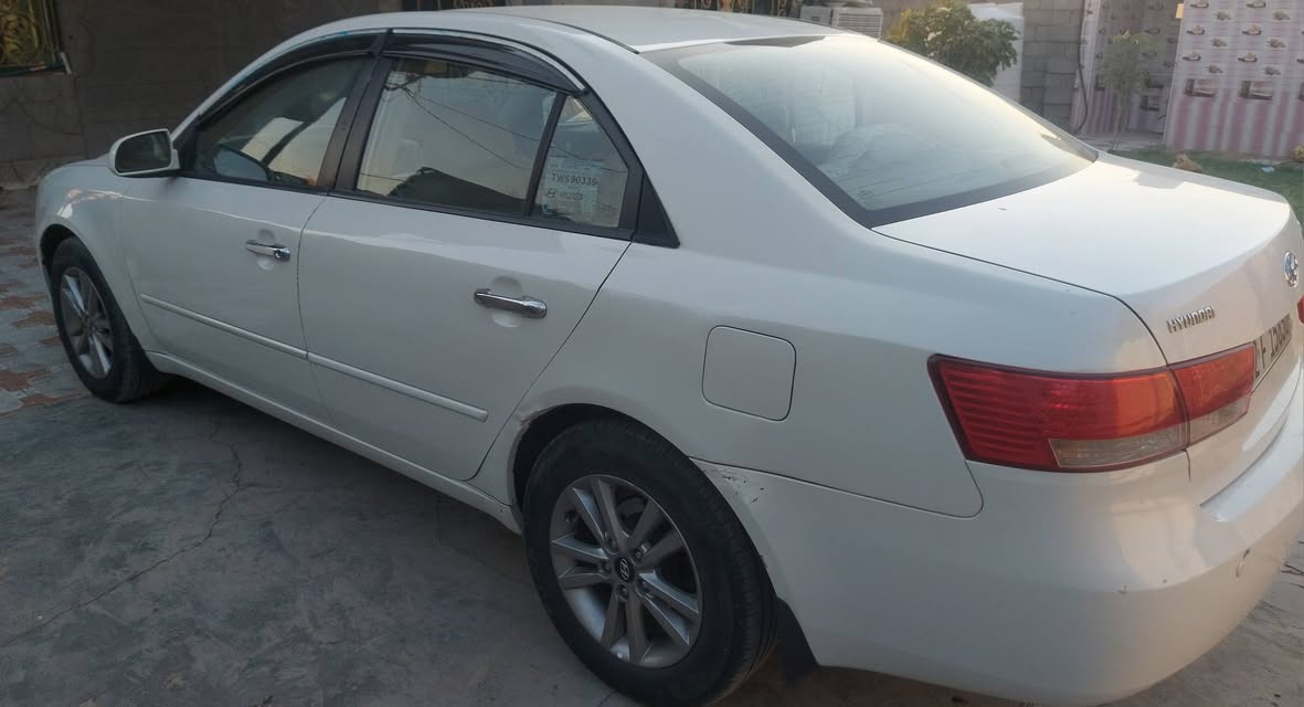 السلام عليكم
سوناتا خليجي ٢٠٠٨ 
بيها ٣قطع صبغ ابيع مصبوغه حزام 
رقم أربيل 
السعر ٩٢ وبيها مجال قليل 
السيارة جاهزة من كل شي 
العنوان بابل ناحية النيل رقم الهاتف ***********
