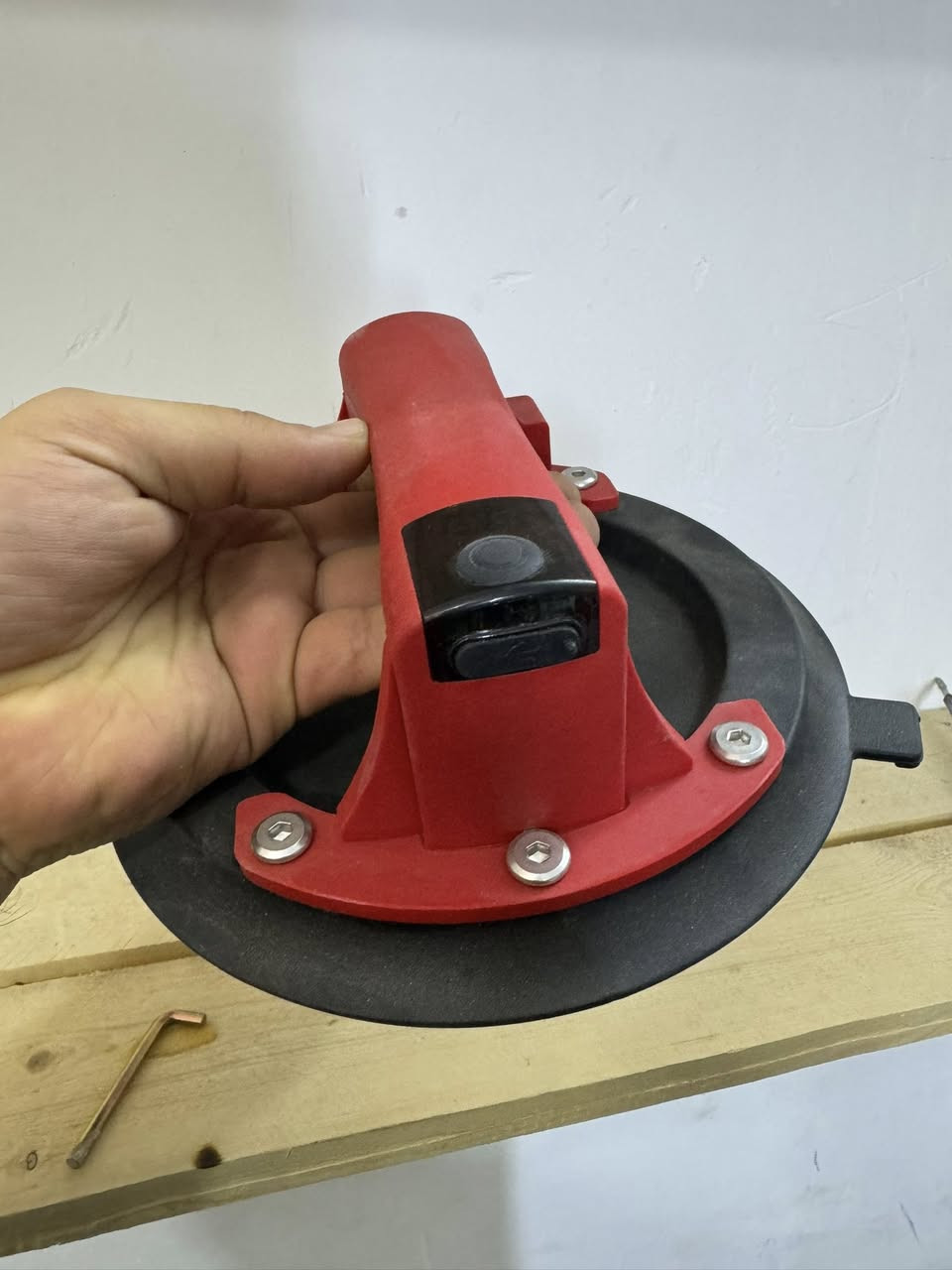 السلام عليكم شفاط كهربائي لرفع الاوزان يستخدم للسراميك والزجاج 4 قطع


**إذا كنت صاحب هذا الإعلان وتريد حذفه لأي سبب، رجاءا أرسل رسالة إلى الدعم الفني**