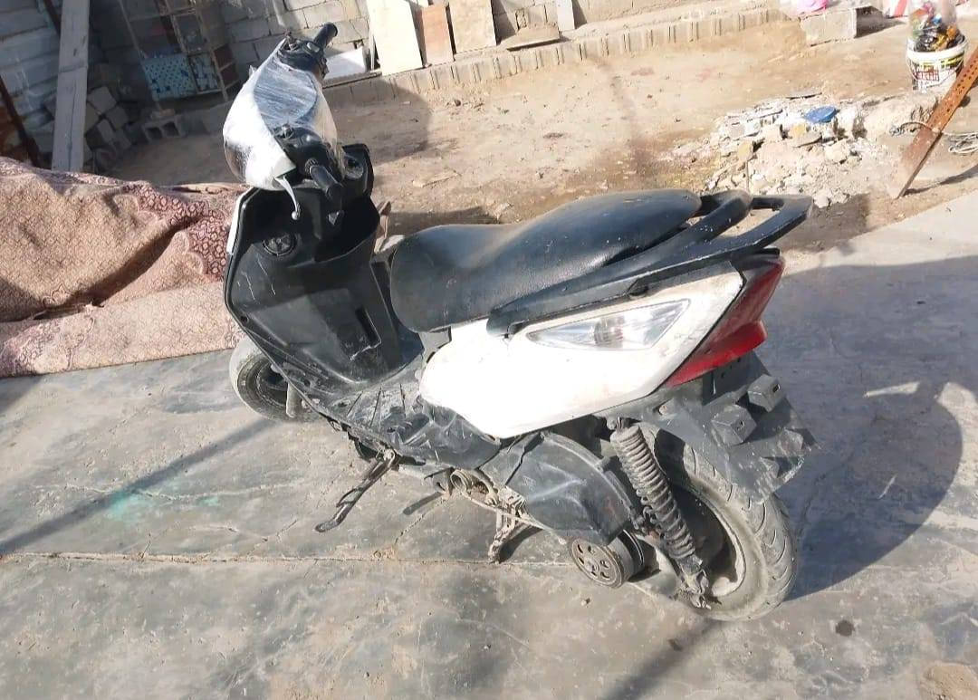 سلام عليكم دراجة ثعلب سكنس نثية دراجه حلوة كهربائياتهة كلهة شغاله نكره سلف نقص فقط باتري واتكفل بكلشي سعره 150 وبيهة مجال قليل لليشتري عنواني بغداد فلكه حي النصر مامتواجر علفيس *********** بي واتساب  ودراجة كلش نضيفة
