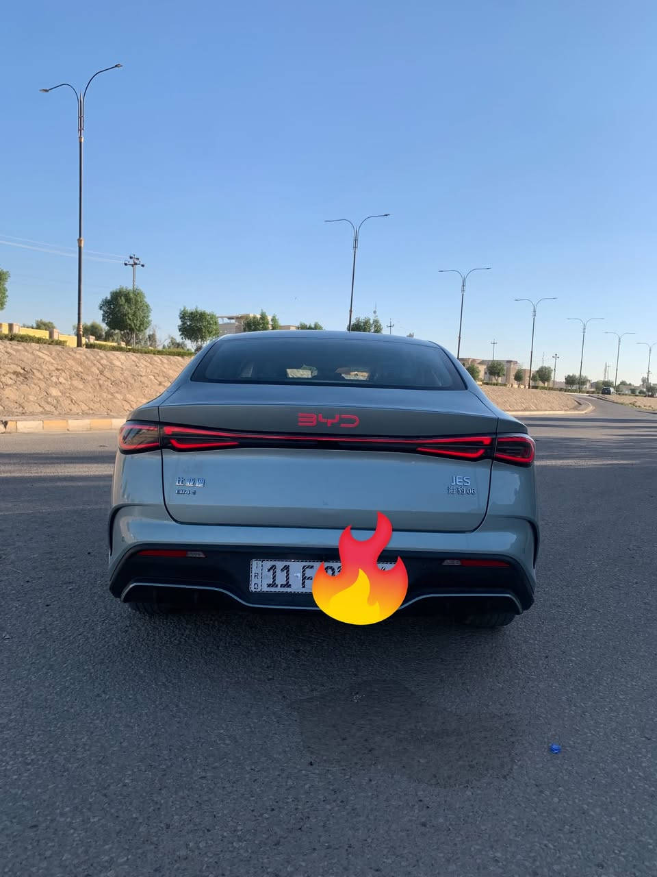 🚗 للبيع | BYD Seal 06 موديل 2025 - الانبار الرمادي
✨ اللون: تفاحي مميز 🍏
✨ السيارة بحالة ممتازة جداً، استخدام نظيف ومحافظة عالية.

المميزات:
✅ ممشاها حوالي 13 ألف كم فقط.
✅ مدى البطارية حوالي 80 كم.
✅ مدى السير بالوقود حوالي 2100 كم.
✅ نظام تبريد مزدوج.
✅ دخول ذكي ببصمة وكارت.
✅ 5 كاميرات محيطية.
✅ حساسات أمامية وخلفية.
✅ شاشة كبيرة قابلة للطي.
✅ جنوط رياضية.
✅ مقاعد جلد.
✅ مقعد السائق كهربائي.
✅ جميع النوافذ أوتو.

💰 السعر: 24500000 (أربعة وعشرون مليون وخمسمائة ألف)
📞 للاستفسار واتساب: ***********

السيارة نظيفة وتستحق، والله يبارك للجاد.
