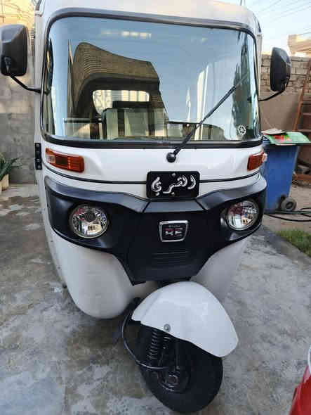 تكتك موديل 22 رقم وسنوية كشر مكفول من التعمير ولصبغ مكينة مكفولة  من كلشي برغي ما مفتوح بيهة 
مكاني زعفرانية رقمي ***********
