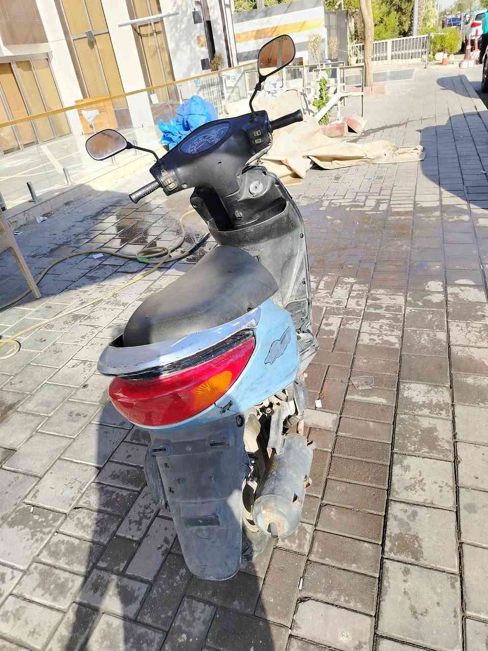 سلام عليكم
بريز بغبغاء للبيع نضيفة وكلهة ع وضع البلادي دراجة خير من الله مكينتهة ممفتوحة نقصها صالنصة وباتري كفراتهة بلادية بس الكفر الامامي بي كسر شويا كهربائياتهة كلهة شغاله دراجة مرتبة سعرها 450 وبيها مجال عنواني زيونة رقم ***********
