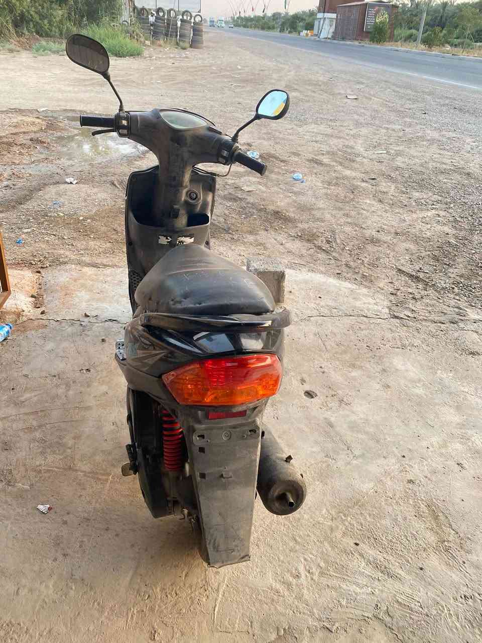 للبيع ماكس عدله دراجه جاهزه وما نقصها كل شي السعر 450 وبيها مجال مكاني ديالى جديده الشط بالقرب من مطعم ضفاف دجله السياحي 
***********
