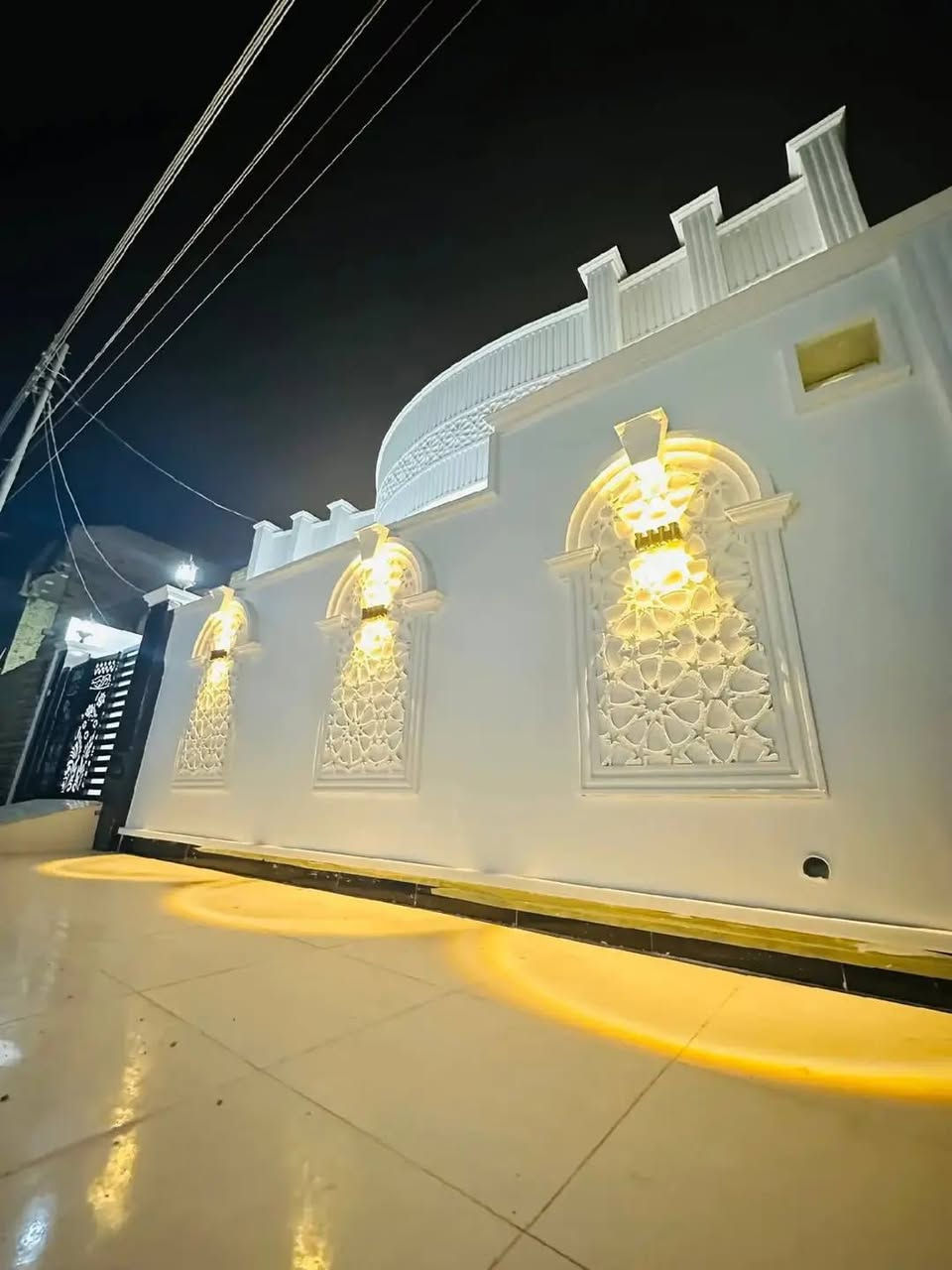 دار ٢٠٠م حي نهاوند ال١١ الف خلف البطاقه الوطنيه شغل راقي جاهز للسكن طابق واحد
***********
