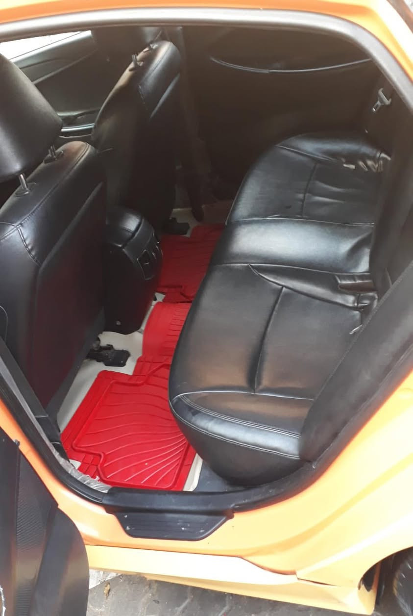 السلام عليكم سوناته موديل ١٠١٢ وارد كوري السياره كير مكينه حداديه تايرات تبريد كلهن خير من الله جاهزه ما نقصهه شي كفاله من الضربه ما عده بيهه دحچه مال ستوته بل باب مال السايق من جوه خفيفه كلش العنوان بصره قبله الستفسار (***********)السياره بيهه منضومت غاز ستوني شادهه
