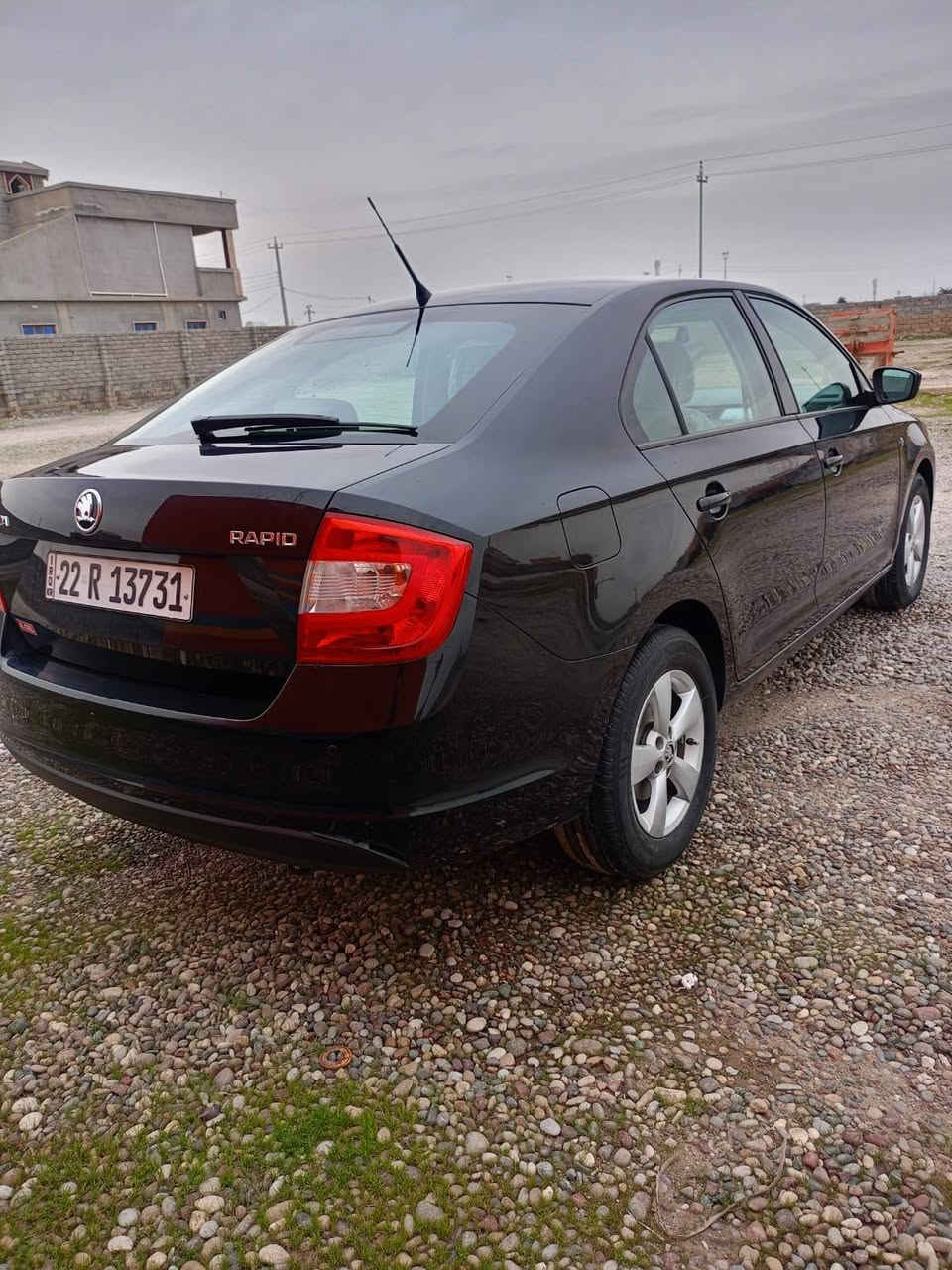 سلا عليكم سكوده البيع مويل 20015 وارد انماني 
حجم محرك 16 دوش لا صرف ولا نفخ مامفتوح مواصفات تثبيث سرعه ماشيه 145 مانع نزلاق 4 تيرات مواصفات
طخم تيرات جديد صدر امامي خلفي جديد تبريد ثلج تفه
سياره بدون صبغ ولا بارد هزه جديده سنويه جديده بسمي
سعر 95
رقم الهاتف *********** بيه وتساب
