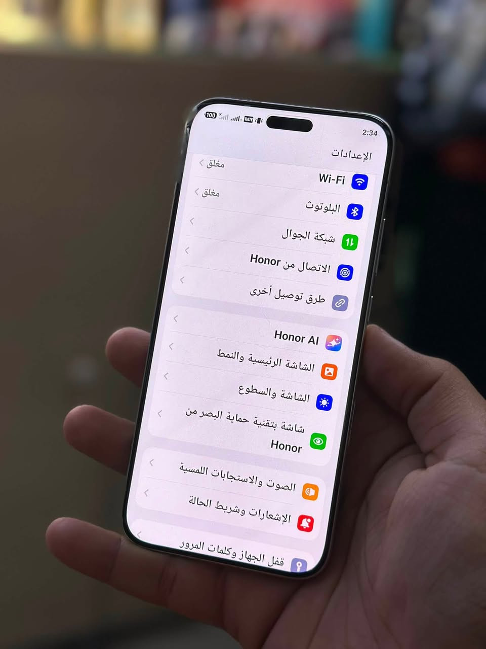 السلام عليكم Honor Magic 8pro ذاكره512 عشوائي24 12+12 جهاز نضيف كلش كامل الملحقات باكيت وشاحنه والكفر الاصلي وياه بي فقط شحط بسيط جوه الكامره مامأثر نهائيا الجهاز ماداخل تصليح تفحص وين متريد نضافه الجهاز 100‎%‎ مكاني بغداد البياع اي استفسار *********** السعر 1200 وبي مجال بسيط للشراي
