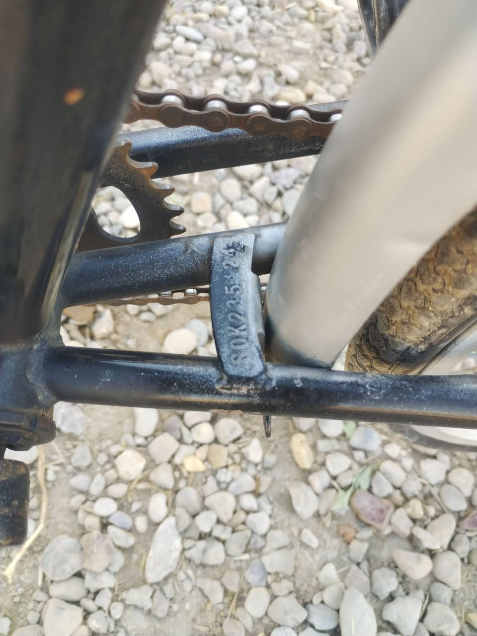 سلام عليكم بيسكل البيع  رقم هاتف ***********
