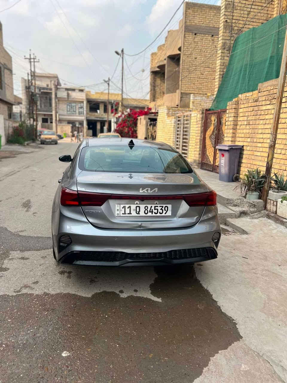 السلام عليكم للبيع فورتي السعر 110 موديل 23 محرك 2000دوش رقم بغداد تبديل جاملغ امامي ايمن  وبيها ملاحضات تحميل  فقط  للاتصال على الرقم فقط اني مكلف بلنشر ***********
