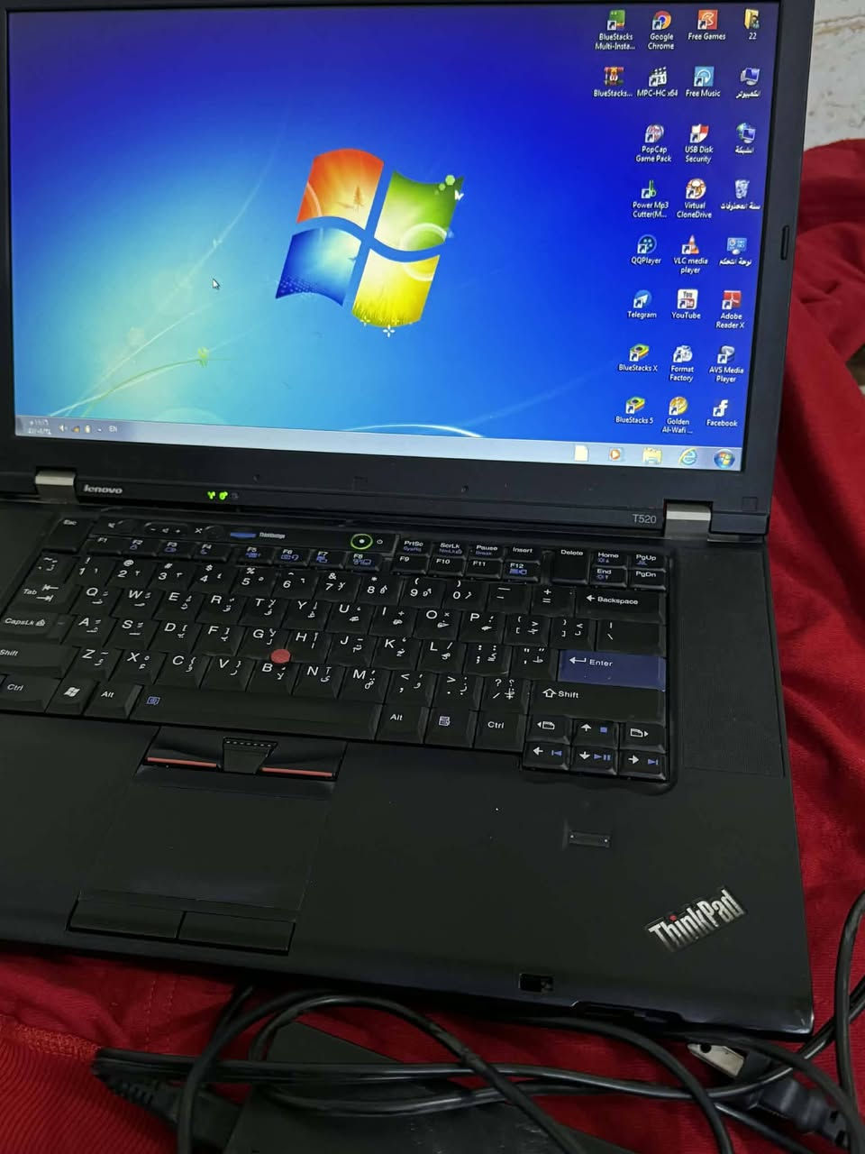 سلام عليكم لابتوب كوراي 7  نضيفه ما مفتوحه بطاريه جديده تفيد الألعاب والدراسة رام 4 قابل للتطوير   الهارد /// كيبورد عربي وندوز سفن السعر90 العنوان النجف***********
