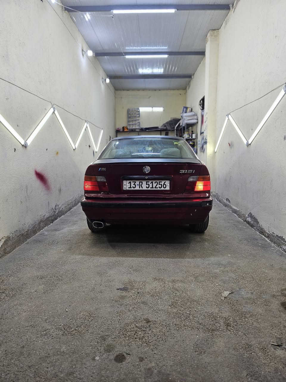 سلام عليكم
بيئم  318 موديل 1992 سياره نضيفه  مكفوله من ضربه  
سياره مصبوغه عام   كير مكينه ونجي 6  مكفولات  
سياره رقم ميسان مشروع وطني  شرط التحويل 
حداديه 90%
تبريد بس غاز 
سياره حلوه وجاهزه تنكر سويج وين مايعجبك 
قواعد دبلات سياره كلهن مكفولات  بدون لاخياس ولانكاد 
العنوان ميسان  ***********
سعر 38وبيهه مجال بصيط
