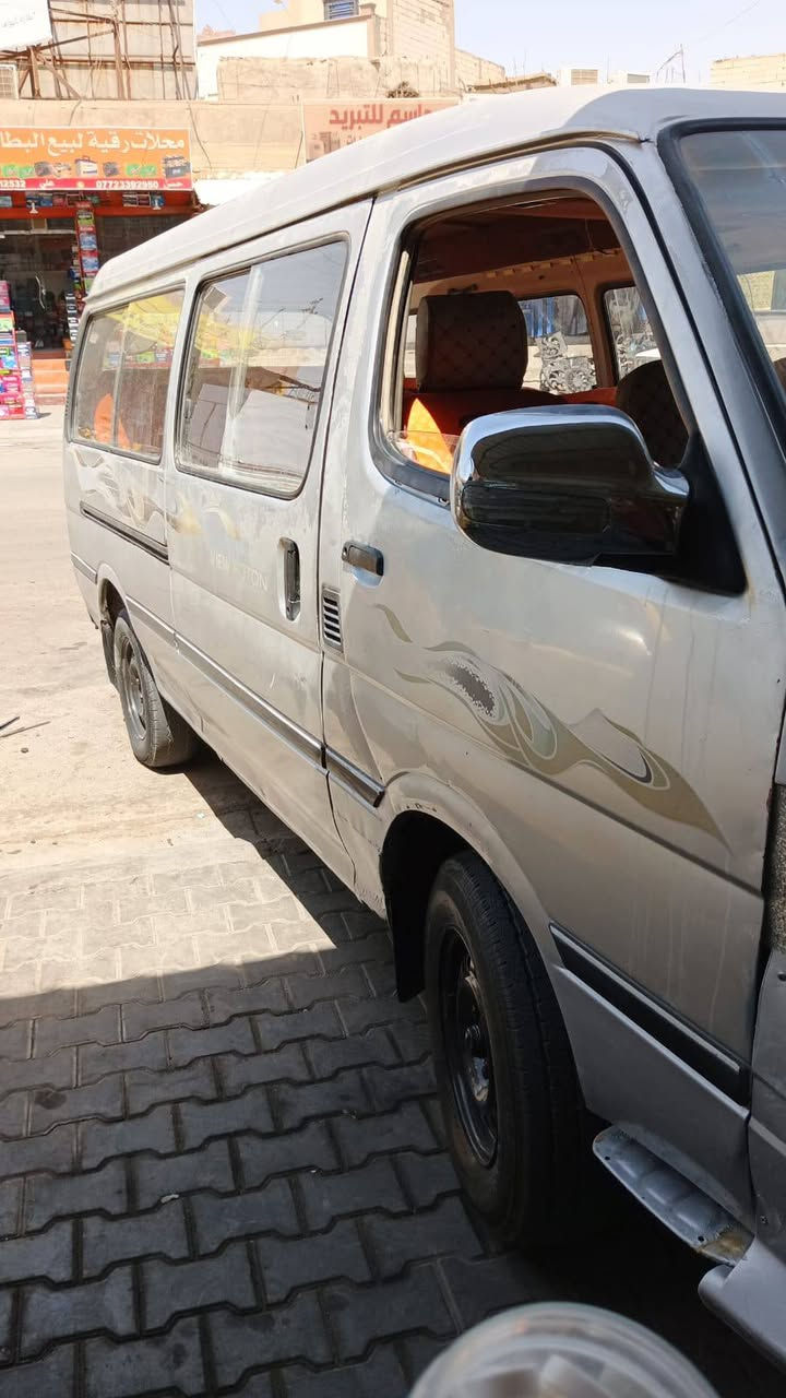 فتون 2013 موصلية للبيع سنوية سحب  مكينة وكير واكسل خير من الله ضفيرة وعقل جدد توه شادهن طخم تاير جواها دواخلها نضيفات السيارة جاهزة كبل للشغل السعر 33 وبيها مجال للشراي العنوان البصرة ***********
