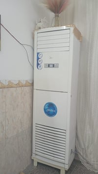 سبلت للبيع ميديا نضيف السعر 500 مكاني بغداد العبيدي 07726073129