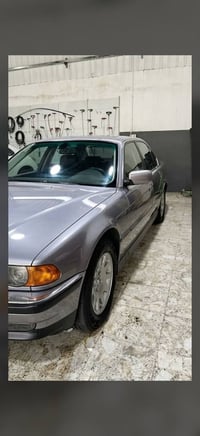 بي ام دبليو ٧٤٠ • V8 • مكفولة