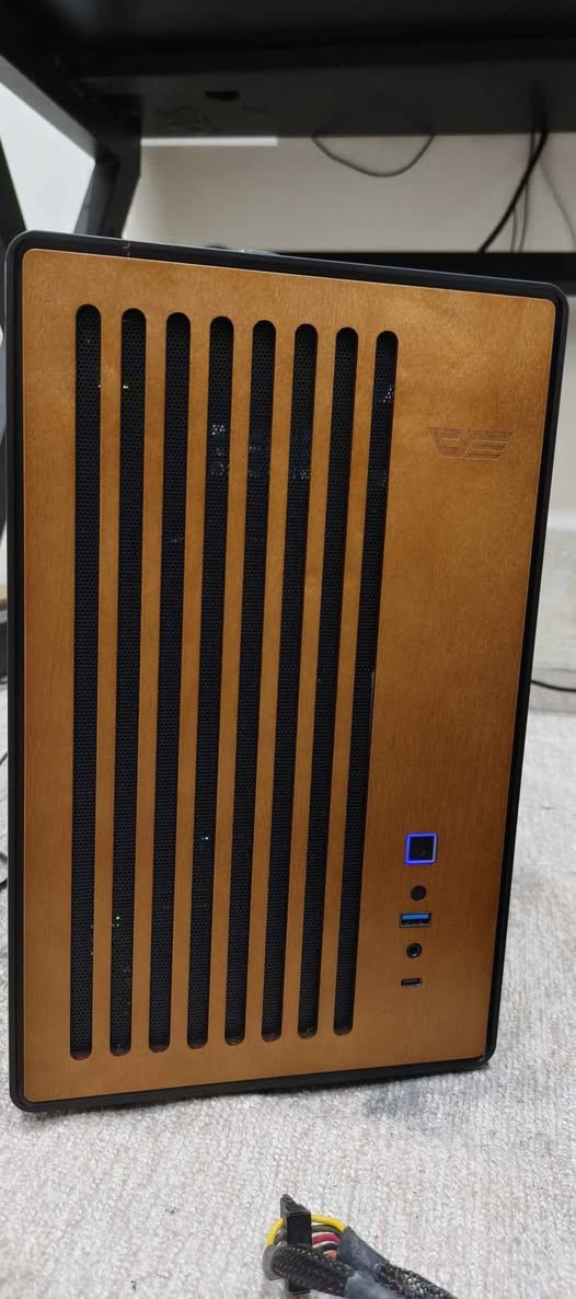سلام عليكم 
Nrx: 315$

GPU: GTX 1660 6GB ASUS TUF X2 FAN 
CPU: iNTEL XION 2680V4 14CORE 28THREAD 
RAM: 16GB DDR4 
HARD1: 128GB SSD 
HARD2: 1TB HHD
COLER: AIR COLER X2 FAN RGB 
POWER SUPLAY: 500W 
MB: X99 DDR4 
CASE X5 FAN RGB أربيل, العراق


**إذا كنت صاحب هذا الإعلان وتريد حذفه لأي سبب، رجاءا أرسل رسالة إلى الدعم الفني**