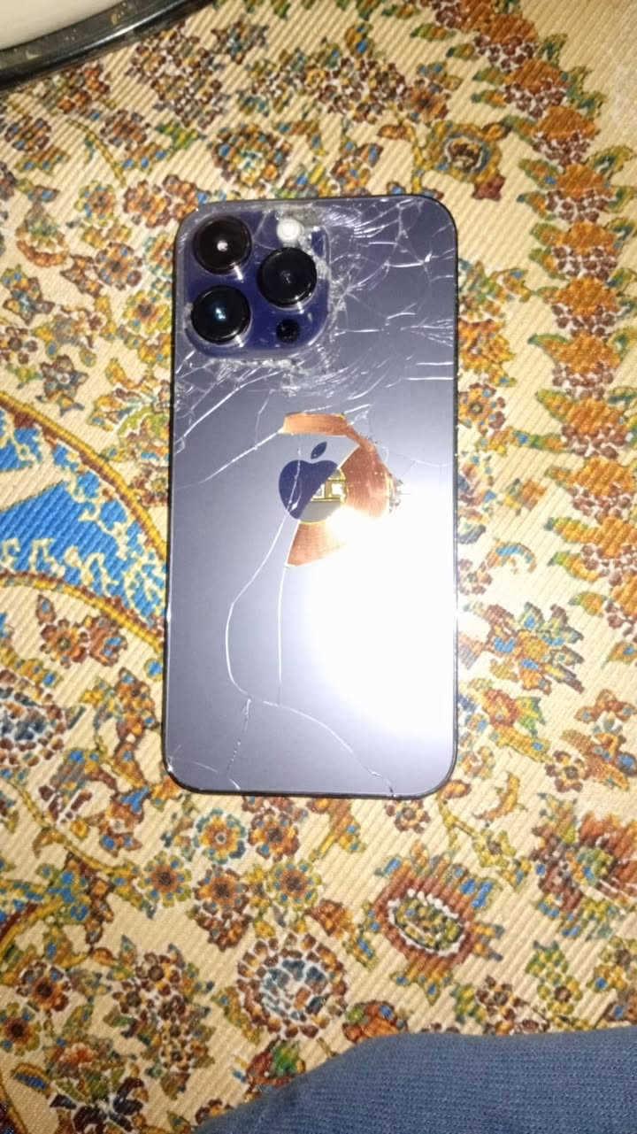 سلام عليكم اخوان 
14pro max 
مكفول من كلشي ماعده الشاشه 
مبدله اصليه الله شاهد سعره 275 الله يشهد 
مستعجل على بيعته كلش 
الضهر وكع مني ونكسر يضيع بل كفر ماعده ذني الجهاز مكفول كفاله عامه هاذه رقمي اخون ***********
