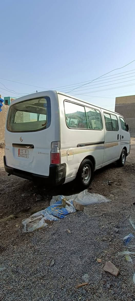 للبيع موديل 2009 مكينه مال حاويه سنويه ل ٣٠ مصفره مكان بغداد ***********
