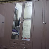 غرفة • استعمال نضيف • نجف